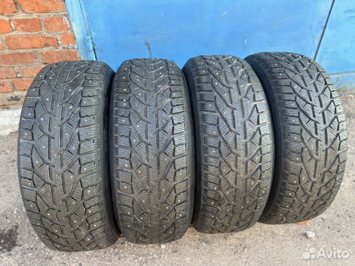 Tigar SUV 215/55 R17