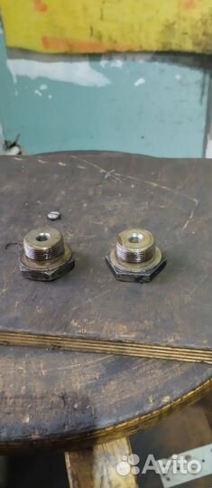 Гайки перьев вилки мотоцикл Урал Днепр