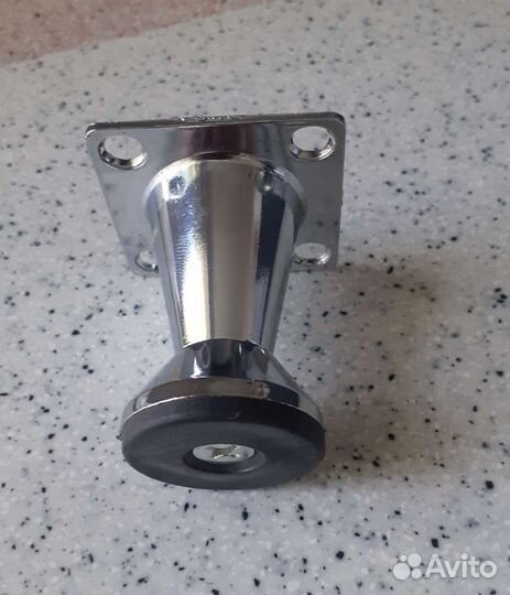 Опора мебельная регулируемая