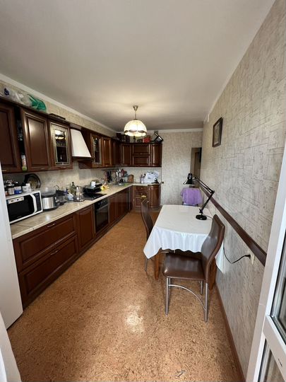 3-к. квартира, 95,1 м², 9/9 эт.