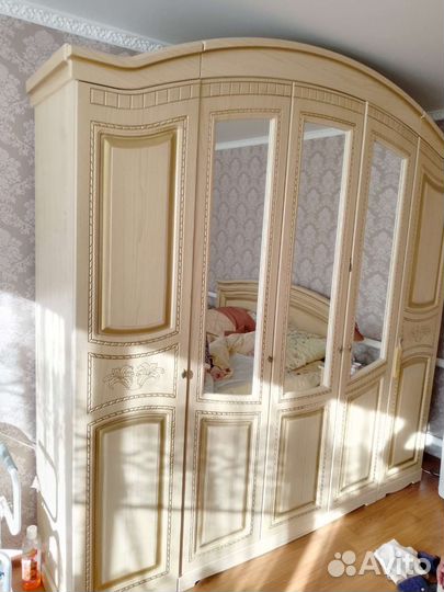 Спальный гарнитур бу