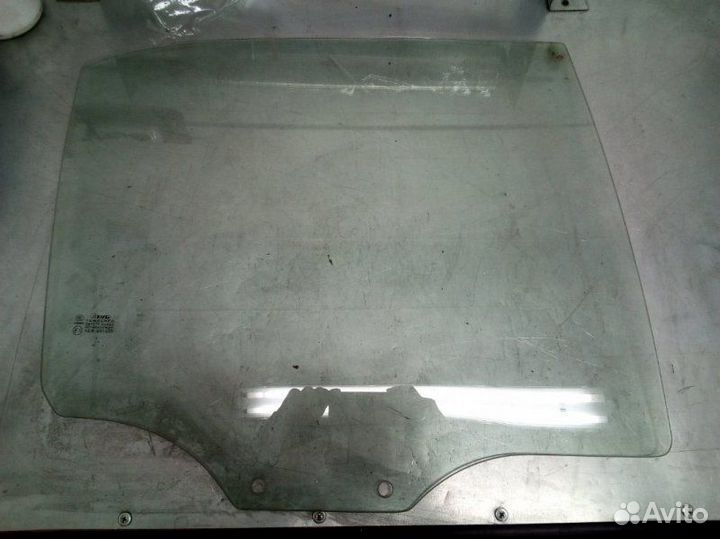 Стекло двери заднее правое Hyundai Accent Ii