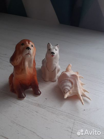 Сувениры фигурки (собачки) ракушка