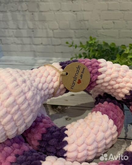 Вязаная милая змейка