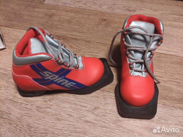 Лыжные ботинки детские 30р