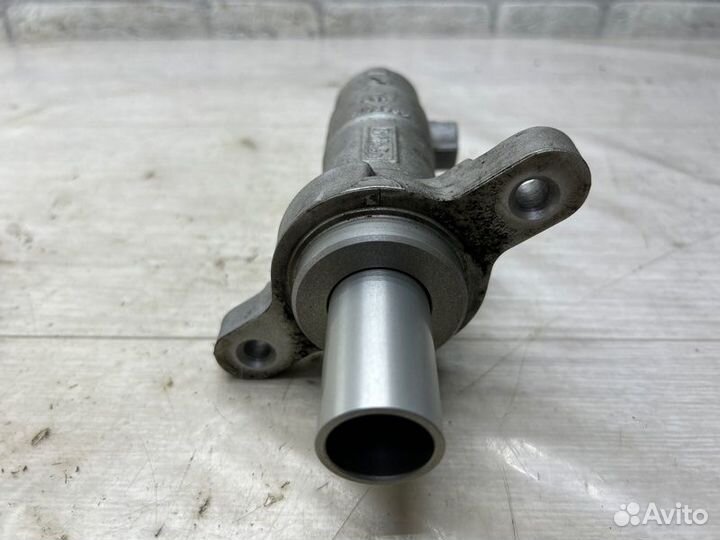 Главный тормозной цилиндр Ford Transit 8