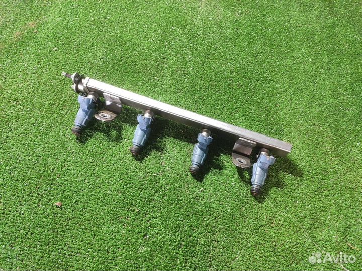 Топливная рампа Kia Rio 3 седан 1.4 2011