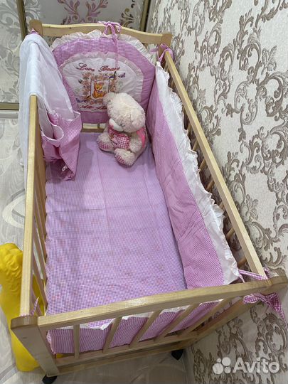 Детская кроватка