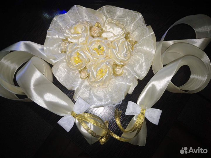 Праздничные украшения. Подарки. Аксессуары