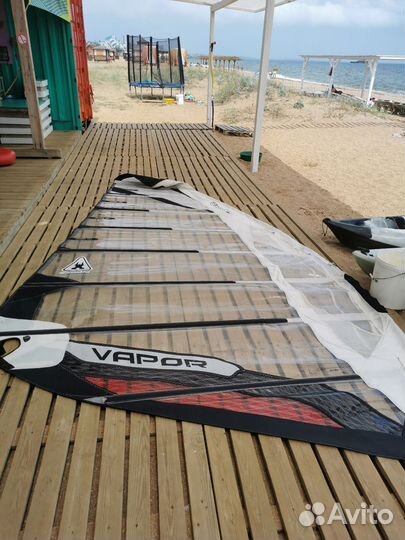 Парус для виндсерфинга