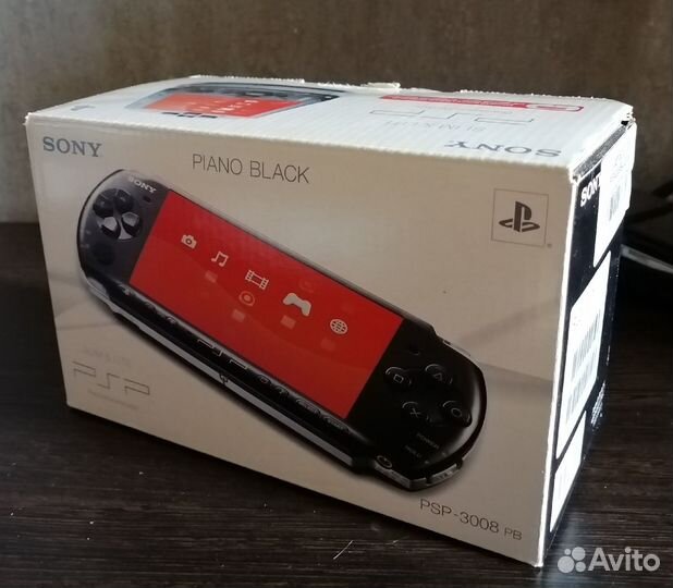 PSP 3008 в коробке