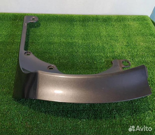 Накладка крышки багажника Toyota RAV4 A30 2007