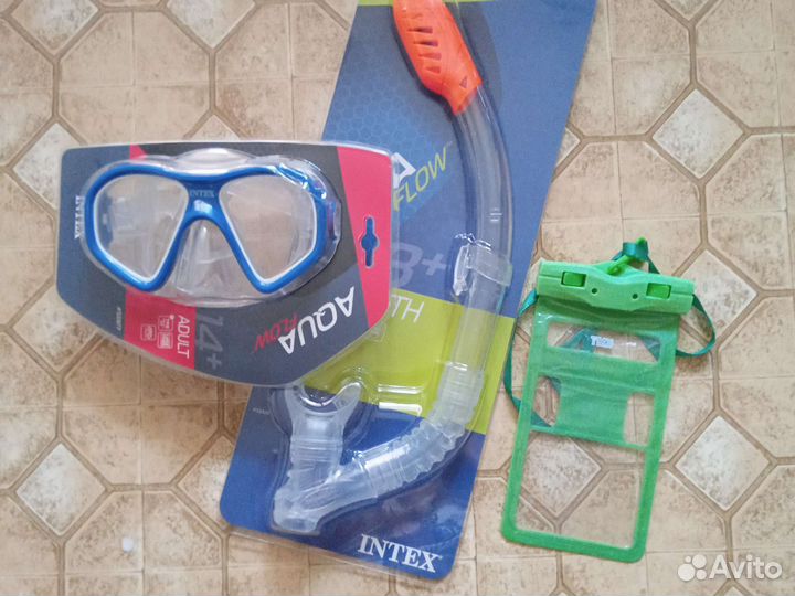 Очки,трубка,чехол для телефона от воды