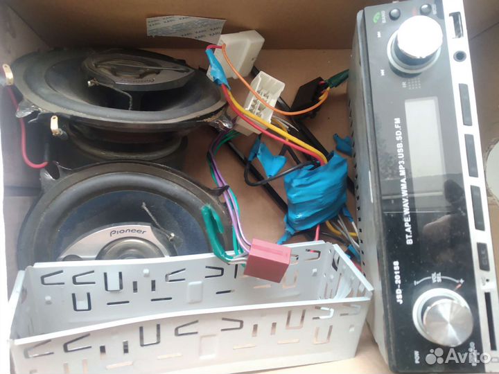 Автомагнитола, + 2 колонки pioneer