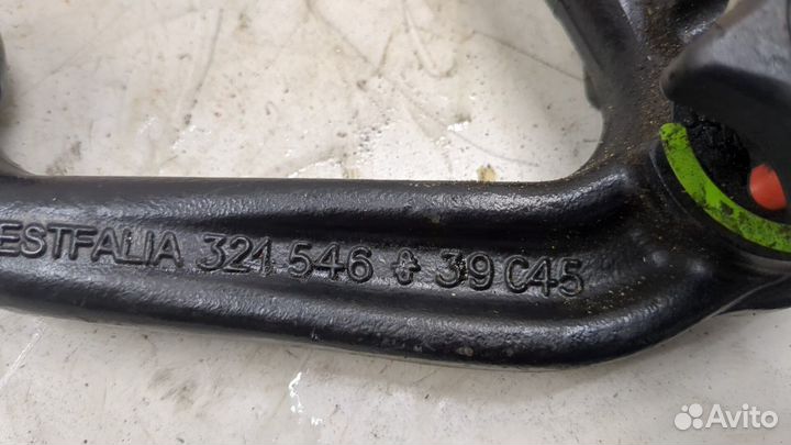 Крюк прицепного устройства Volkswagen Passat 7 Европа, 2014