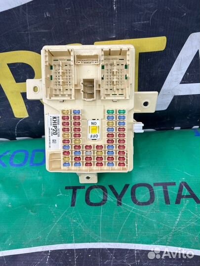 Блок предохранителей Kia Quoris 1 G8BE 2012-2019