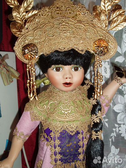 Фарфоровая коллекционна кукла от Patricii Loveless