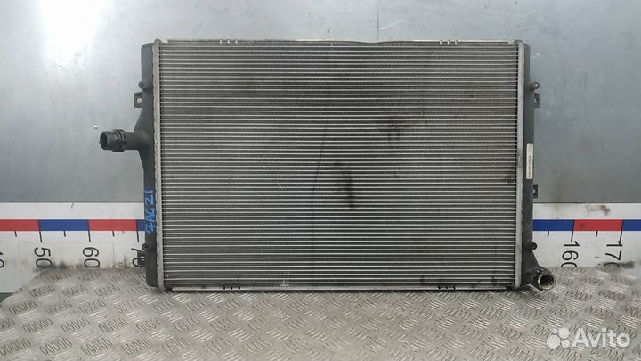Радиатор основной Volkswagen Passat B7 2011