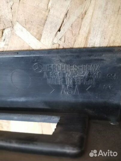 Накладка багажника Mercedes-Benz Vito 639 646.980