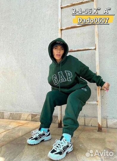 Тёплые костюмы Gap