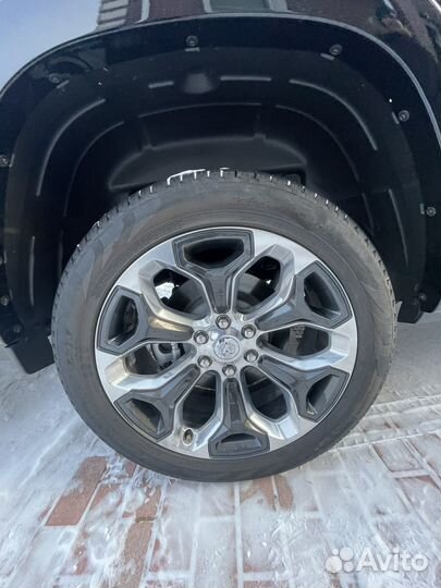 RAM 1500 5.7 AT, 2023, 1 км
