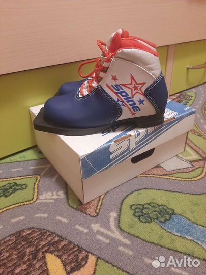 Лыжные ботинки детские 31