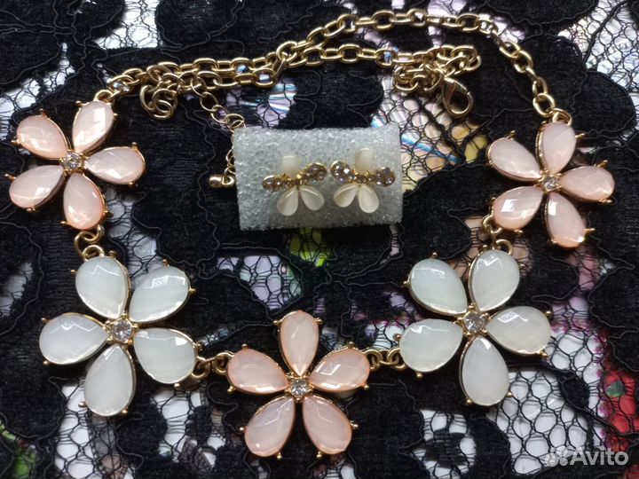 Колье и серьги