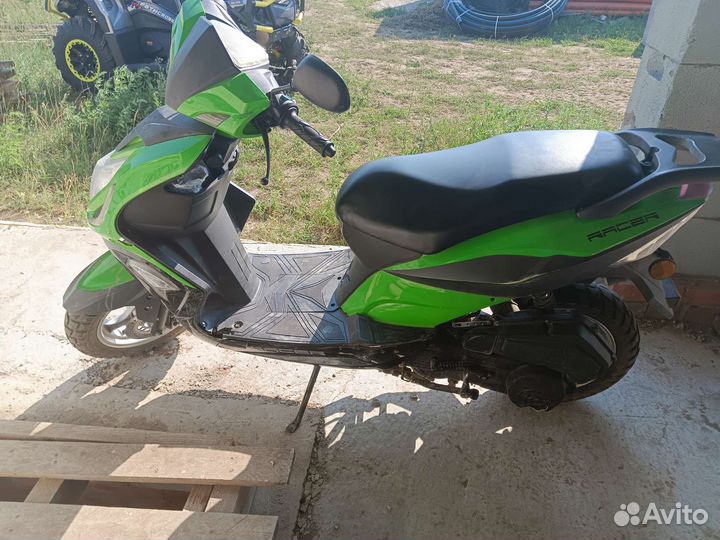 Скутер racer 150кб