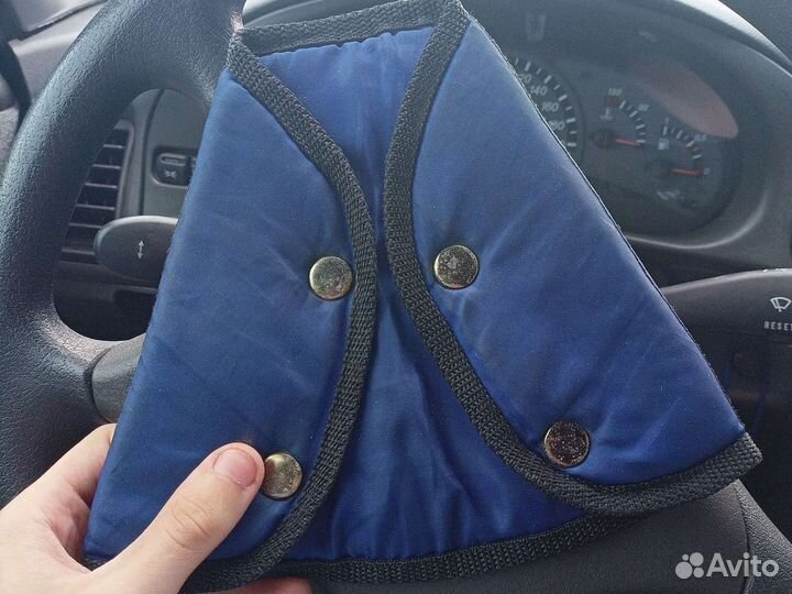 Детское удерживающее устройство