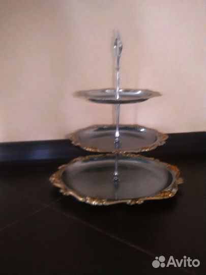 Трехъярусная ваза