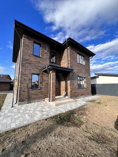 Коттедж 152 м² на участке 8 сот.