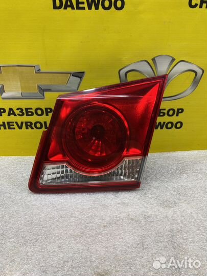 Фонарь крышки багажника chevrolet cruze