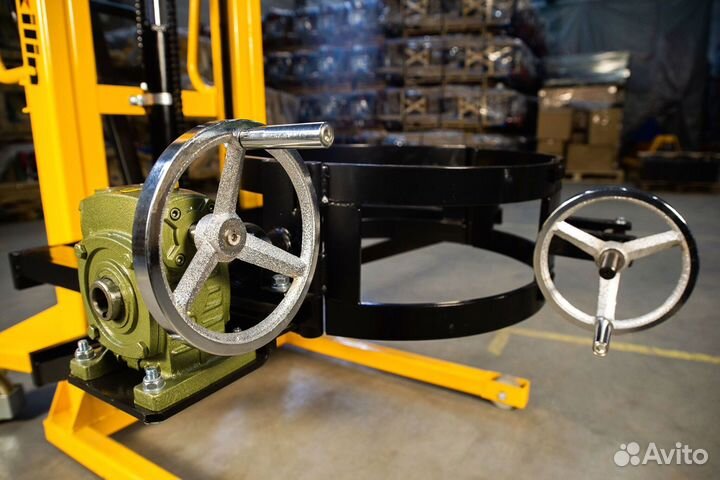 Штабелер-бочкокантователь 0,35 т 1,94 м