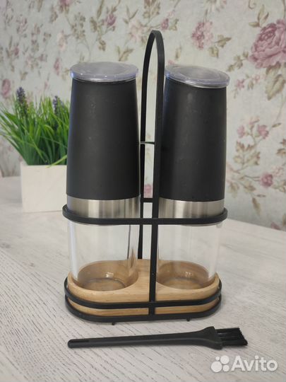 Набор электромельниц для специй