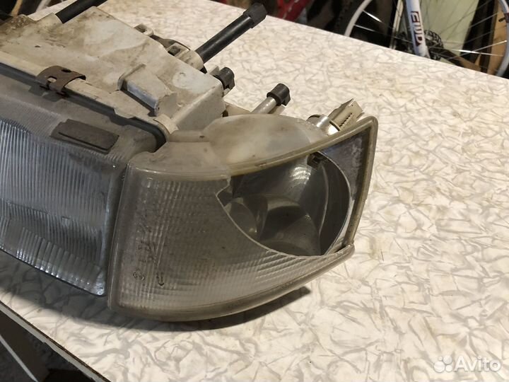 Левая фара ваз 2110