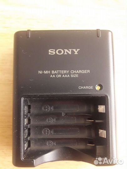 Зарядное устройство Sony