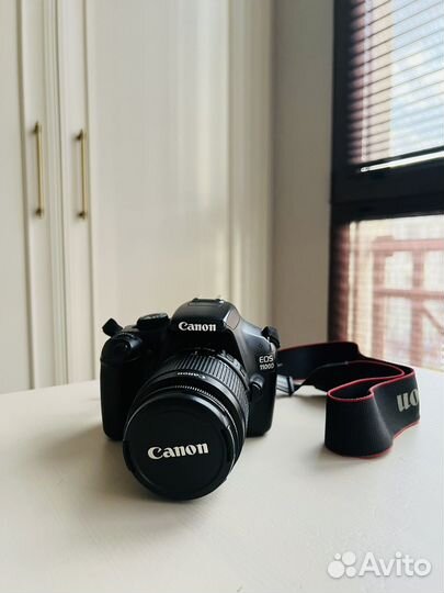 Зеркальный фотоаппарат Canon eos 1100d