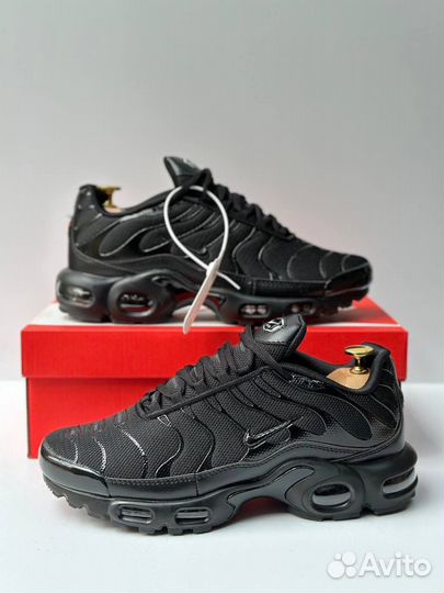 Кроссовки Nike Air Max Tn Plus