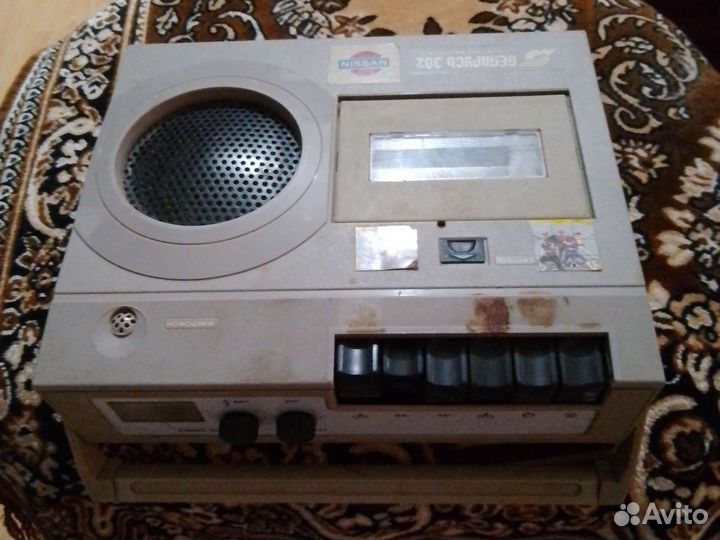 Кассетный магнитофон