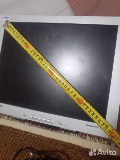 Монитор Samsung
