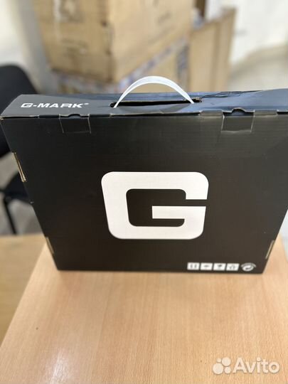 Радиосистема вокальная G-Mark и Shure glxd-4