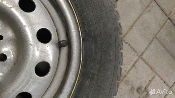 Шина Yokohama iceguard (липучка) на штампах LADA