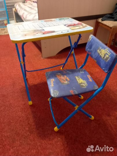 Детский стол и стул