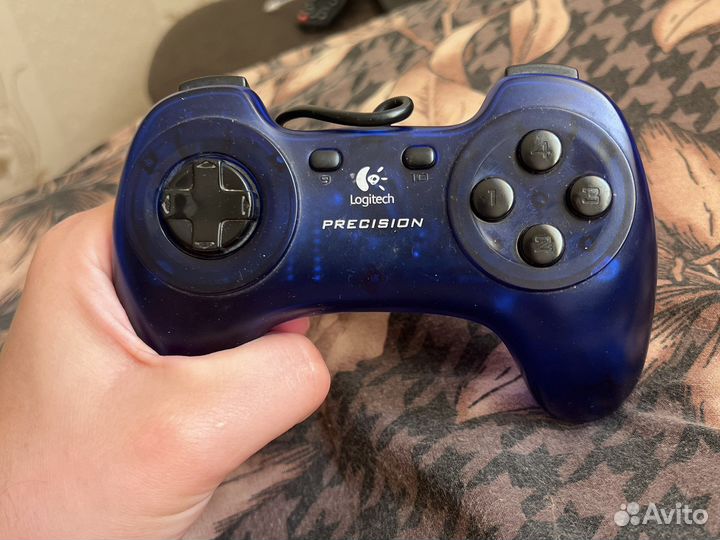 Геймпад logitech precision