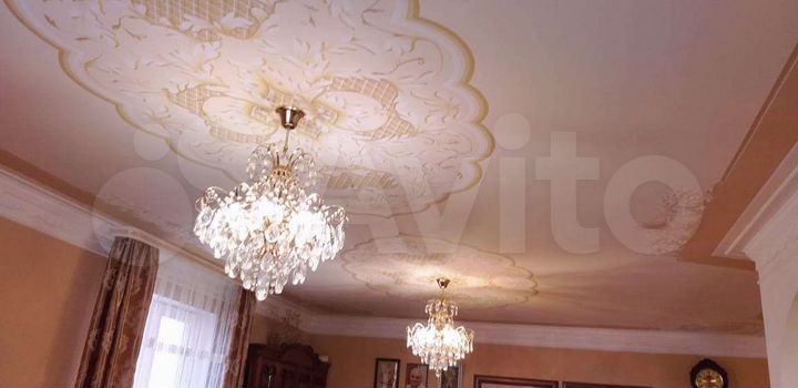 Дом 210 м² на участке 6 сот.