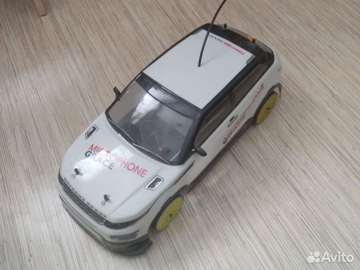 Машина на радиоуправлении дрифт