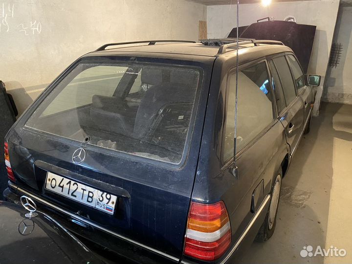 Разбираем Mercedes w124