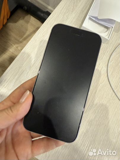 iPhone 15 Pro, 256 ГБ