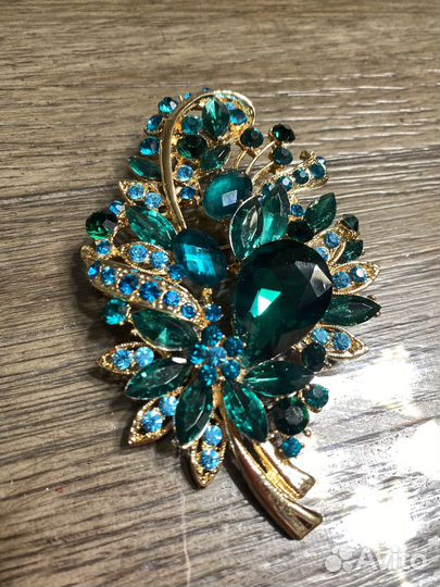 Винтажная брошь