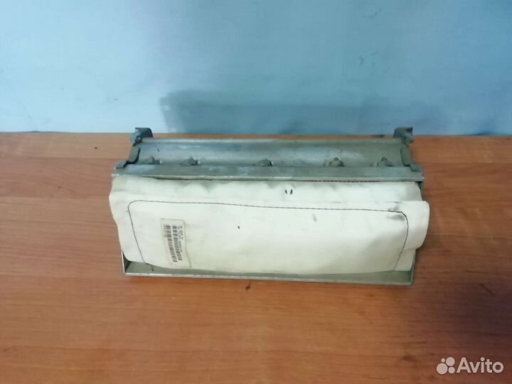 Подушка безопасности Mercedes W 220 S класс